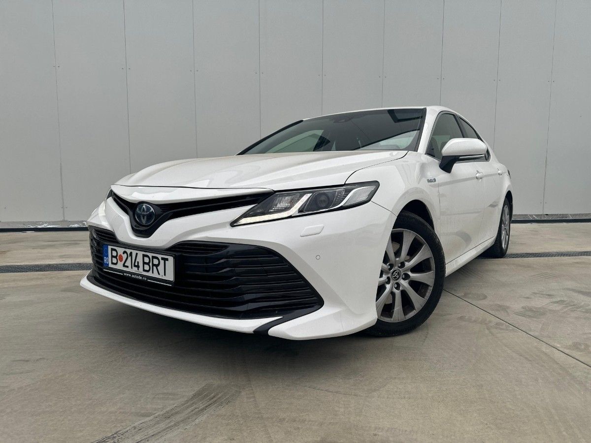 Toyota Camry 2019